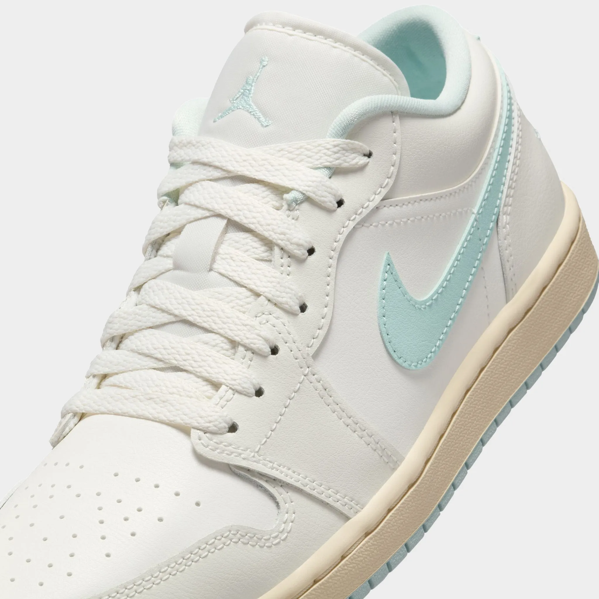 Jordan Women's 1 Low Sail / Igloo