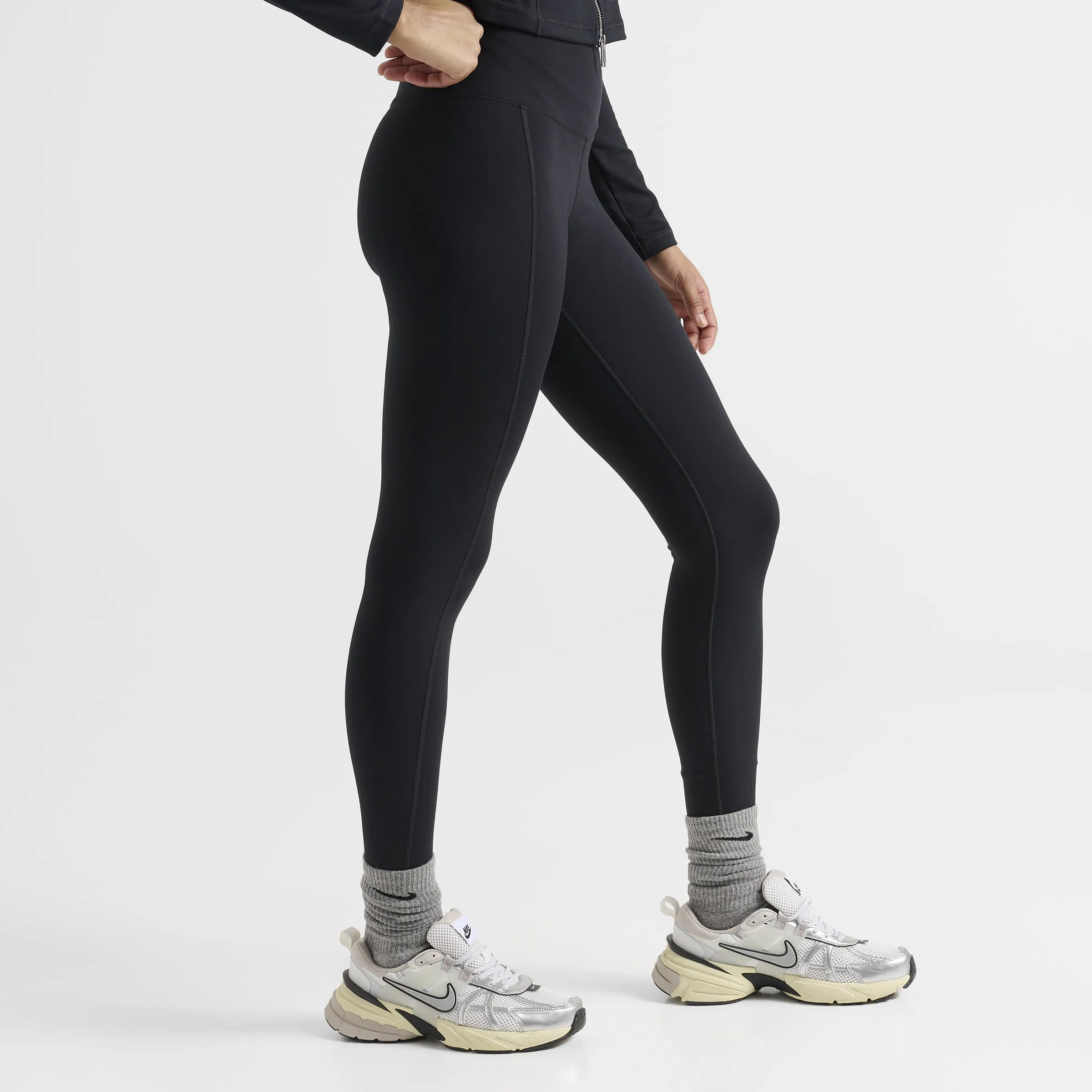 Nike One Women's Dri-FIT High Rise Crop Leggings / Black