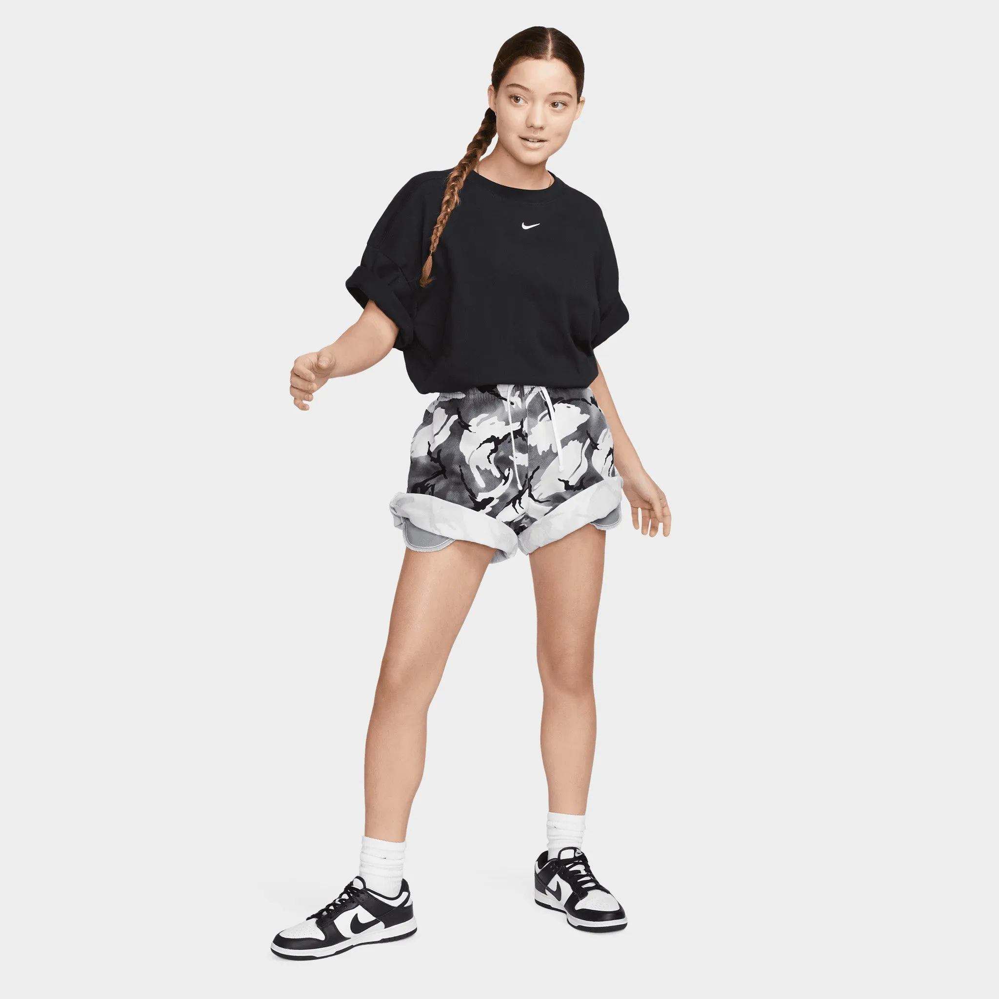 Nike Sportswear Women's Essential Oversized T-shirt Black / White