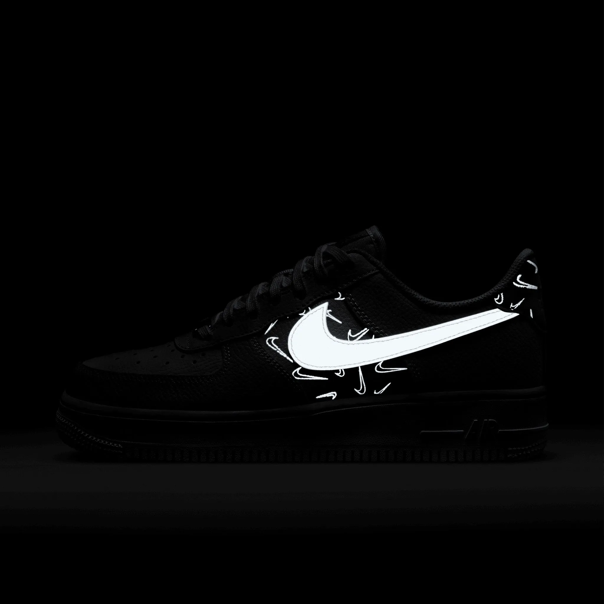 Nike Women's Air Force 1 `07 Sail / White - Pure Platinum
