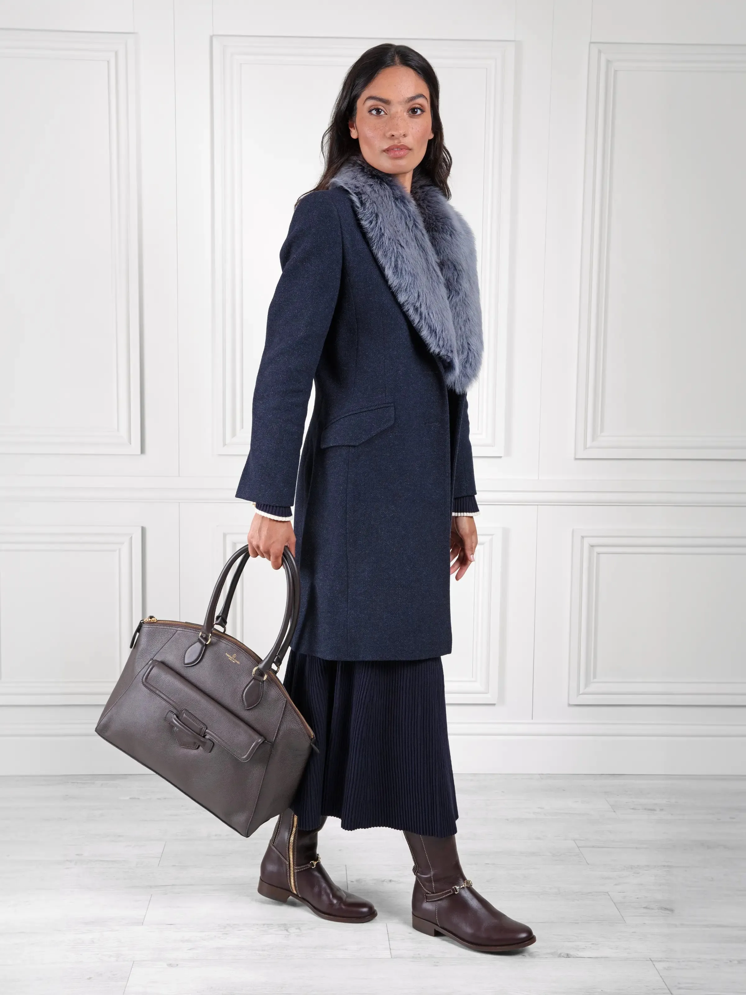 Octavia - Mahogany Leather