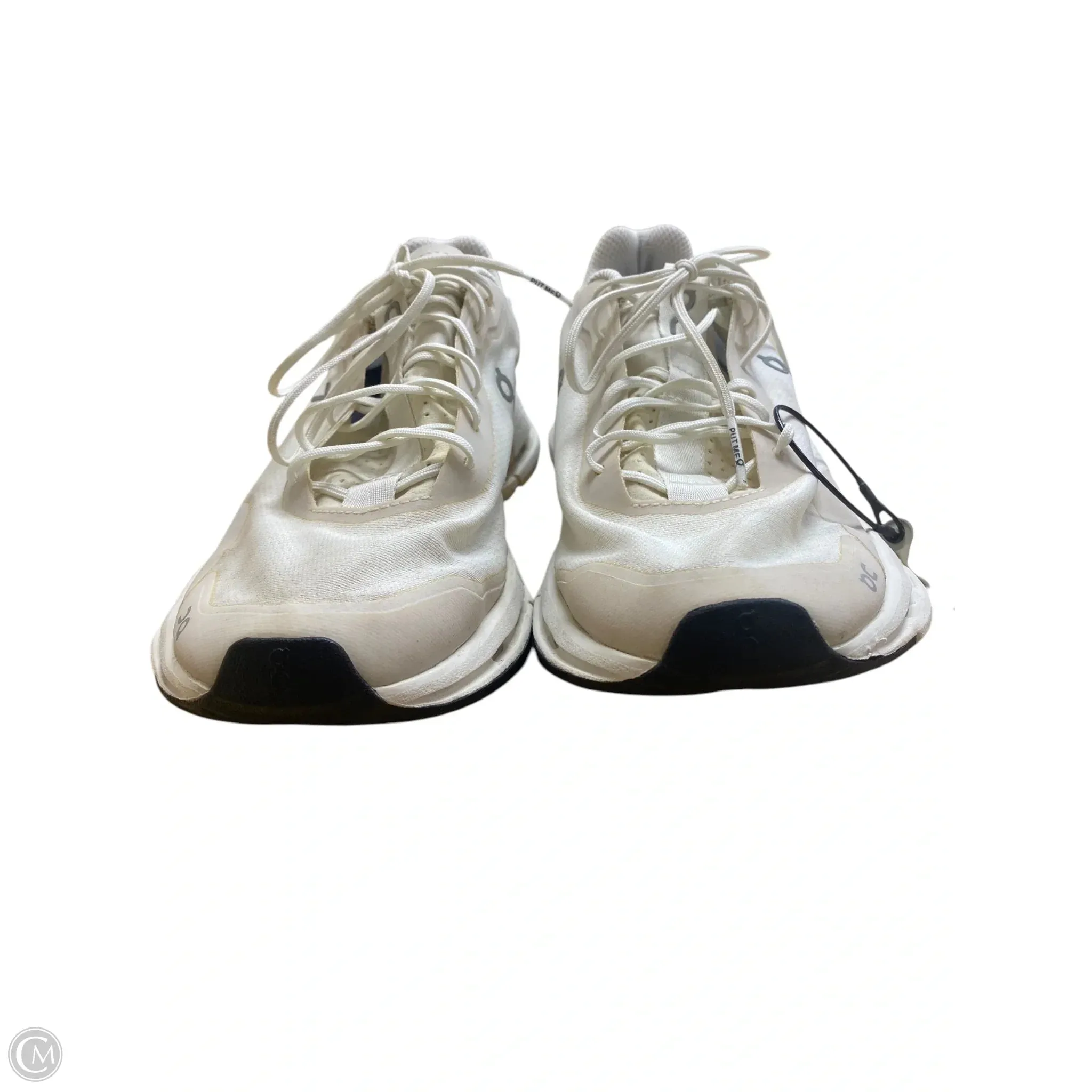 Shoes Athletic By Clothes Mentor In Cream, Size: 10
