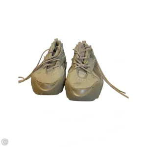 Shoes Athletic By Reebok In Tan, Size: 8.5
