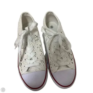 Shoes Flats By Clothes Mentor In White, Size: 10