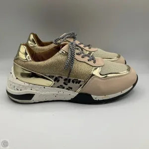 Shoes Sneakers By Clothes Mentor In Multi-colored, Size: 10.5