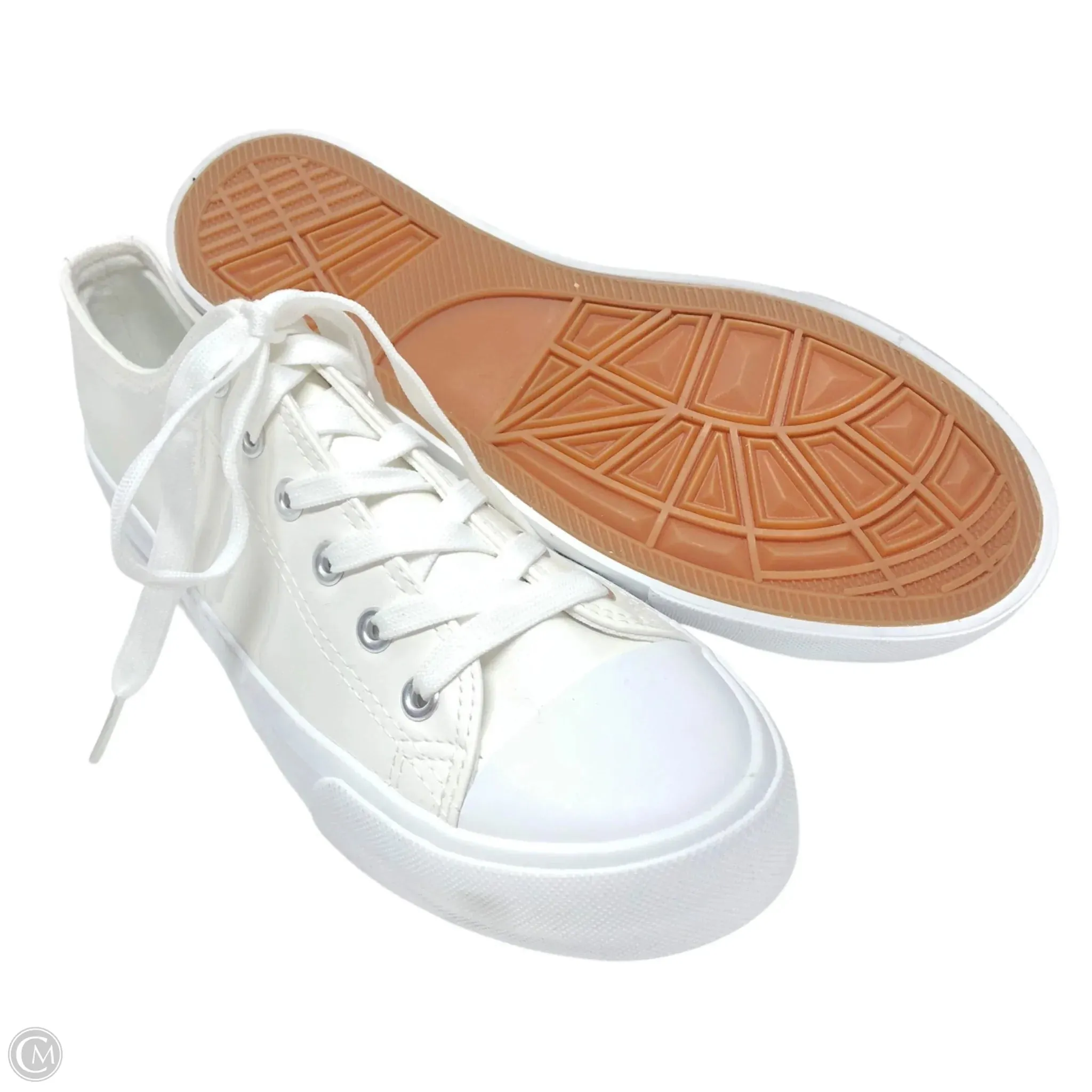 Shoes Sneakers By Cmf In White, Size: 8