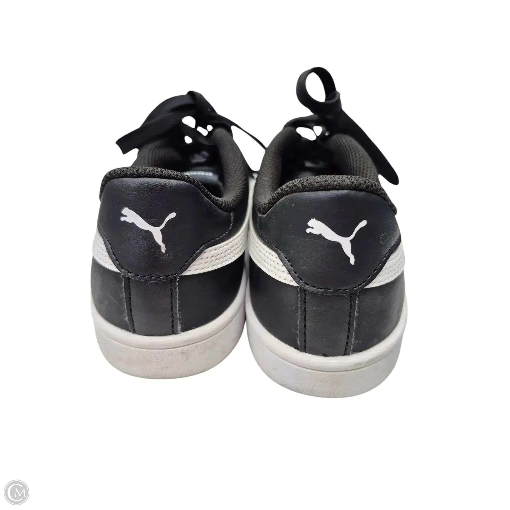 Shoes Sneakers By Puma In Black & White, Size: 8