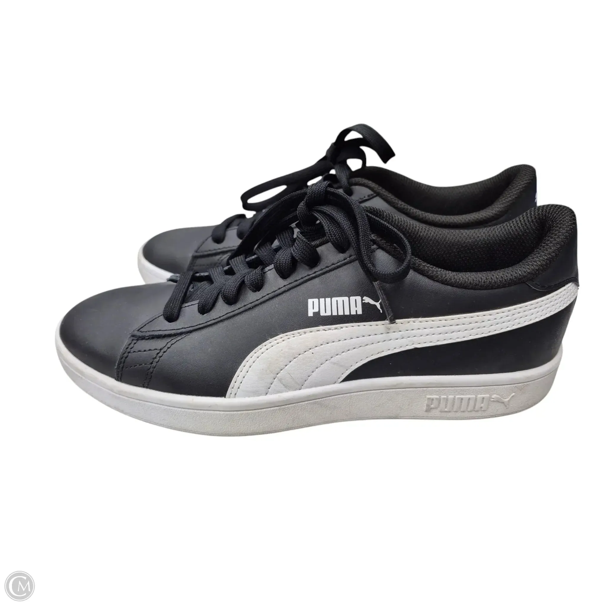 Shoes Sneakers By Puma In Black & White, Size: 8