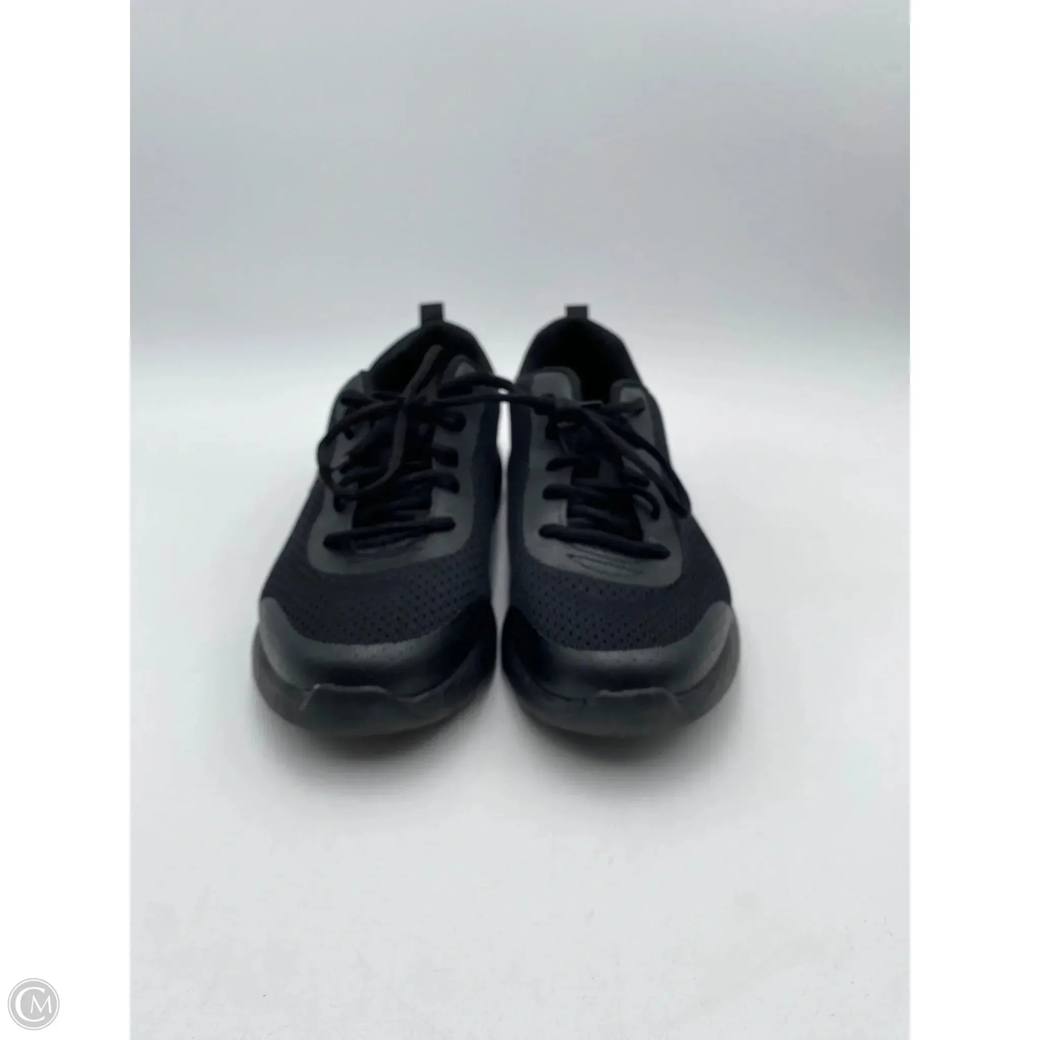 Shoes Sneakers By Skechers In Black, Size: 10