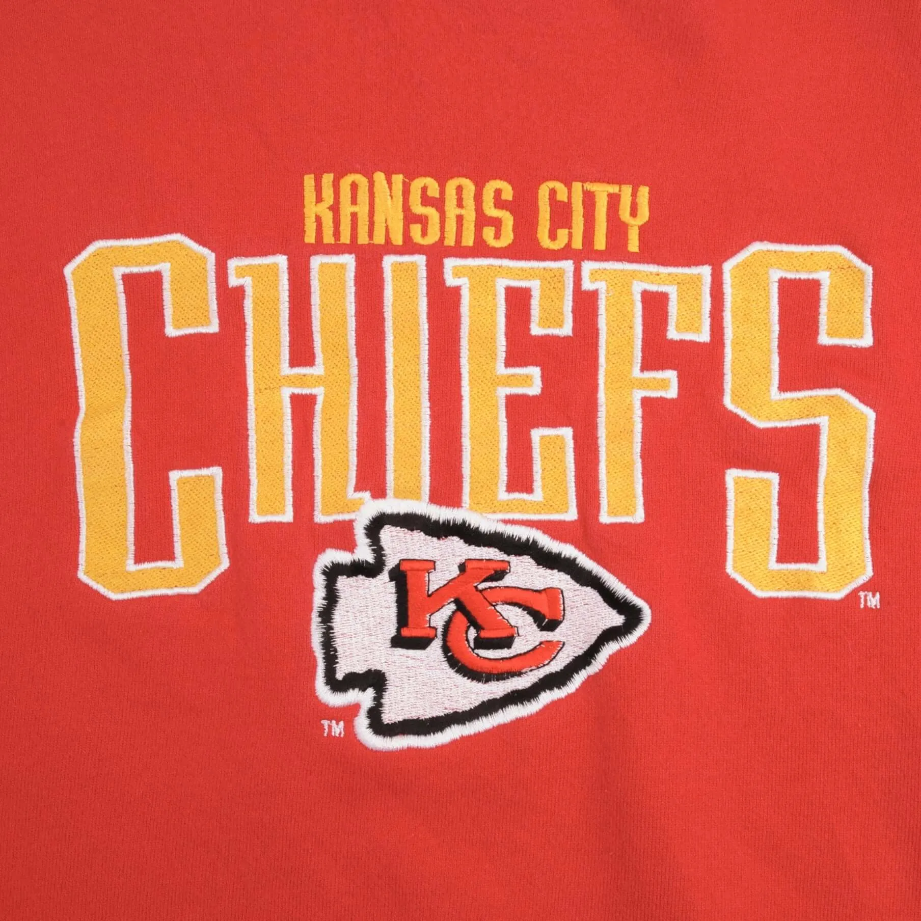 VINTAGE NFL KANSAS CITY CHIEFS TAYLOR SWIFT SWEATSHIRT MEDIUM 1990S MADE IN USA