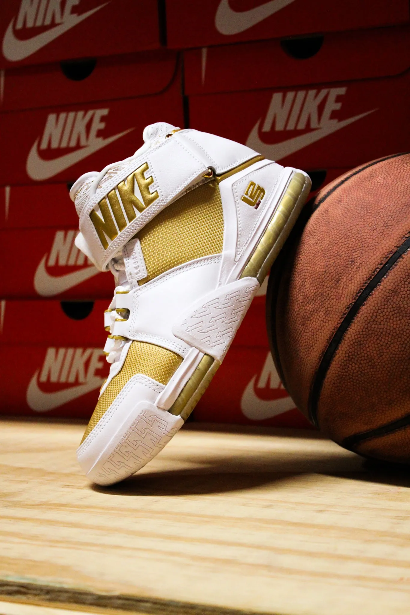 ZOOM LEBRON II QS MACCABI